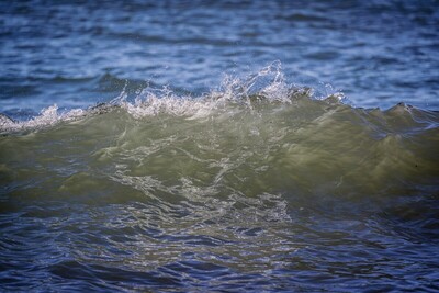 Tip of the Wave